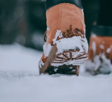 25 Essential Shoe Accessories to Keep Feet Warm This Winter